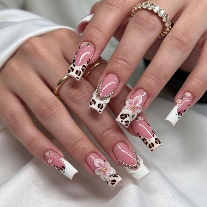 Artistic Press-On Nail Set Stornfield
