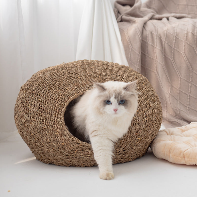 Handmade cat cave made from natural rattan Stornfield