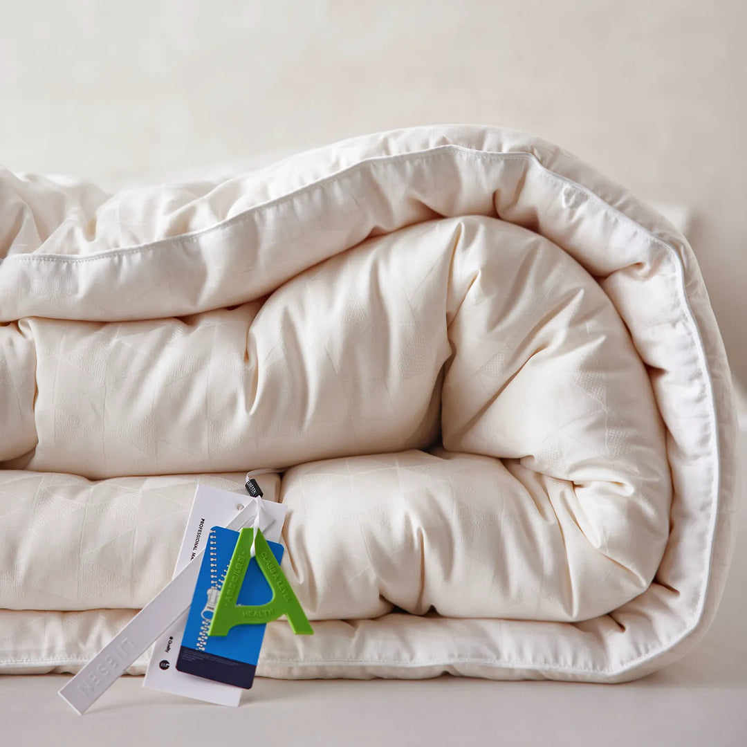 Decorative Premium Hypoallergenic Comforter Stornfield
