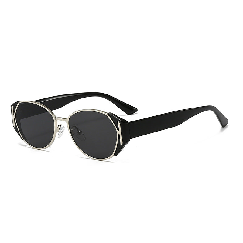 Women's fashionable sunglasses with striking frame Stornfield