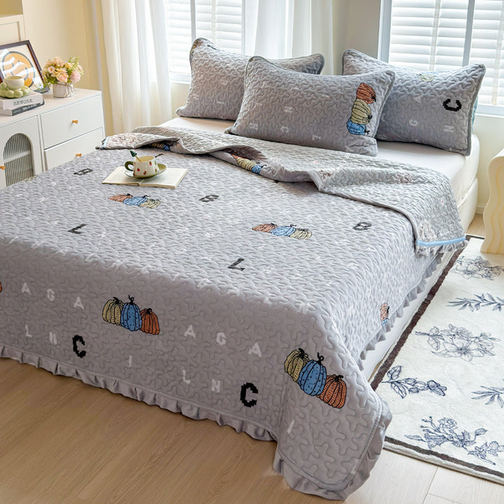 Playful Cartoon-Themed Bedspread Set
