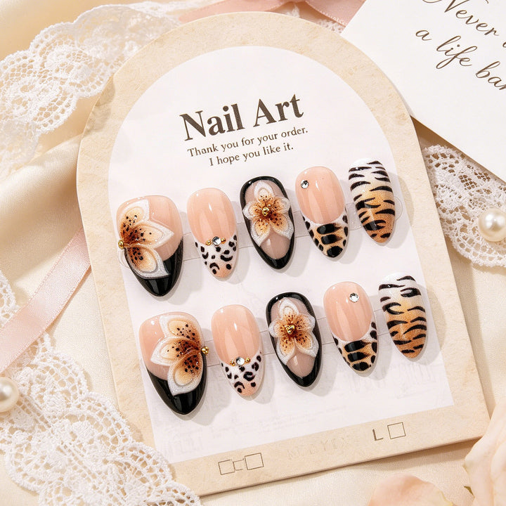 Artistic Animal Print Press-On Nail Art Set Stornfield