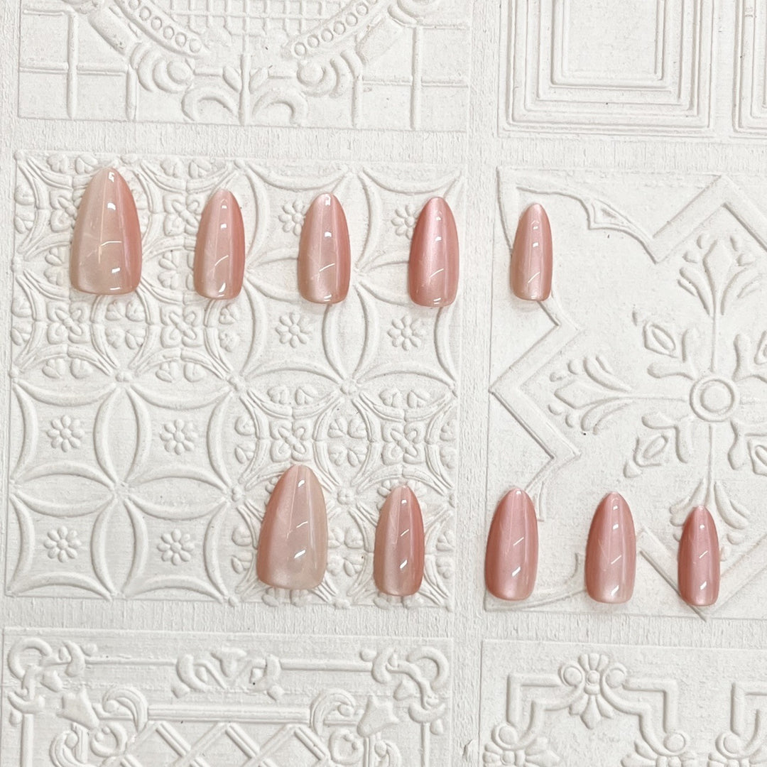 Glossy Almond-Shaped Press-On Nail Set Stornfield 1787225130