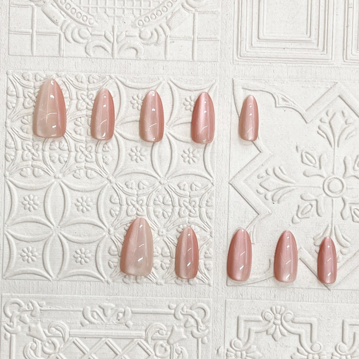 Glossy Almond-Shaped Press-On Nail Set Stornfield 1787225130