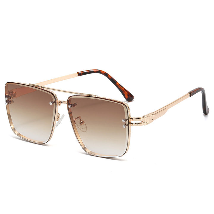 Women Elegant Oversized Sunglasses with Gradient Lenses and Eye-Catching Frame Stornfield