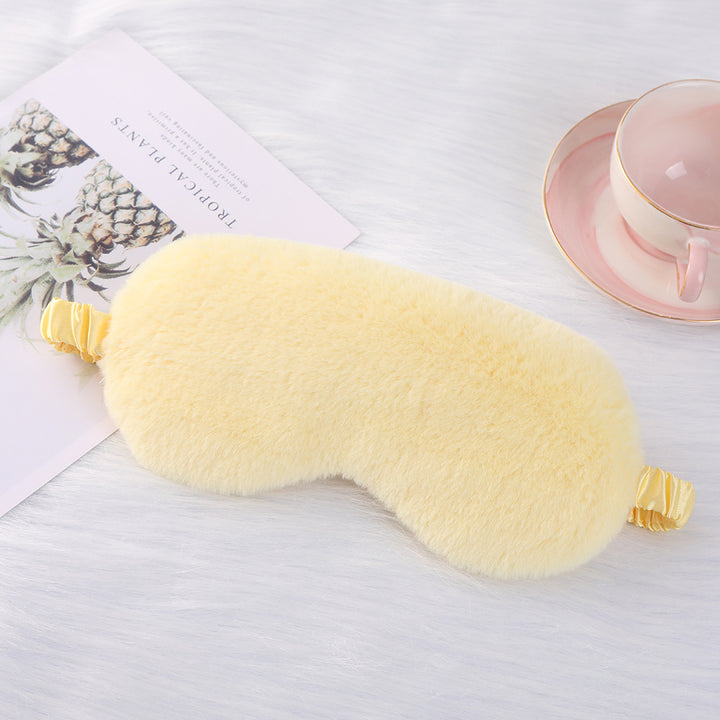 Women's cozy sleep mask made of plush with adjustable elastic band and lightproof inner lining Stornfield