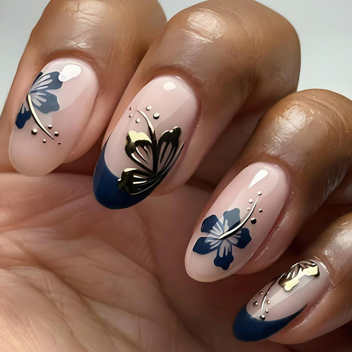 Acrylic nail set with unique flower and gold decorations Stornfield