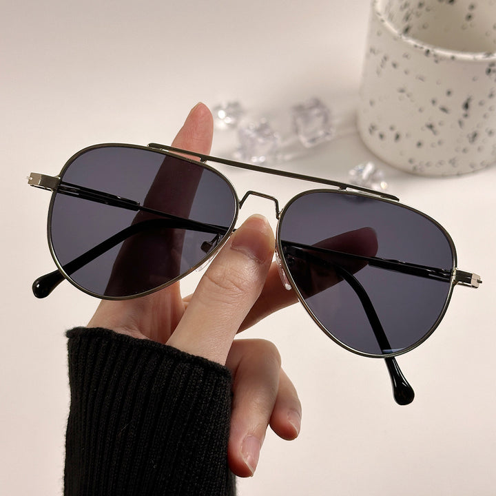 Women's timeless pilot sunglasses with high-quality frame Stornfield