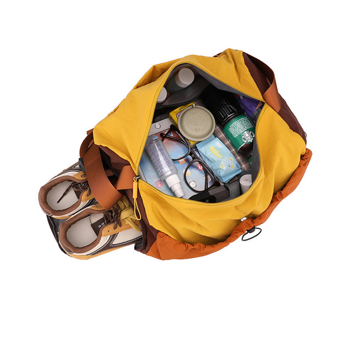 Practical Sports Bag With Expandable Storage Stornfield