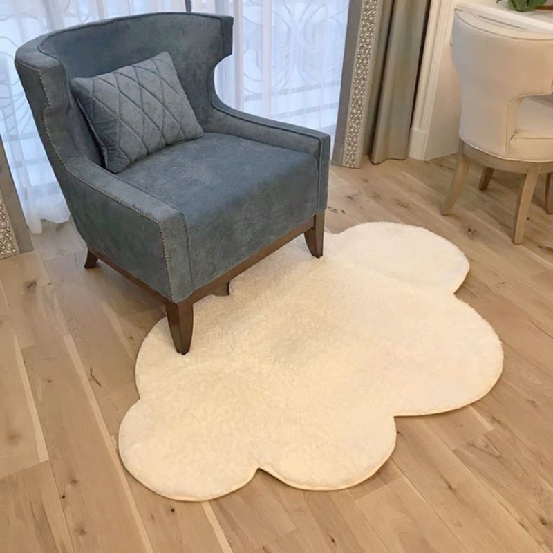 Cloud-Shaped Plush Bath Mat
