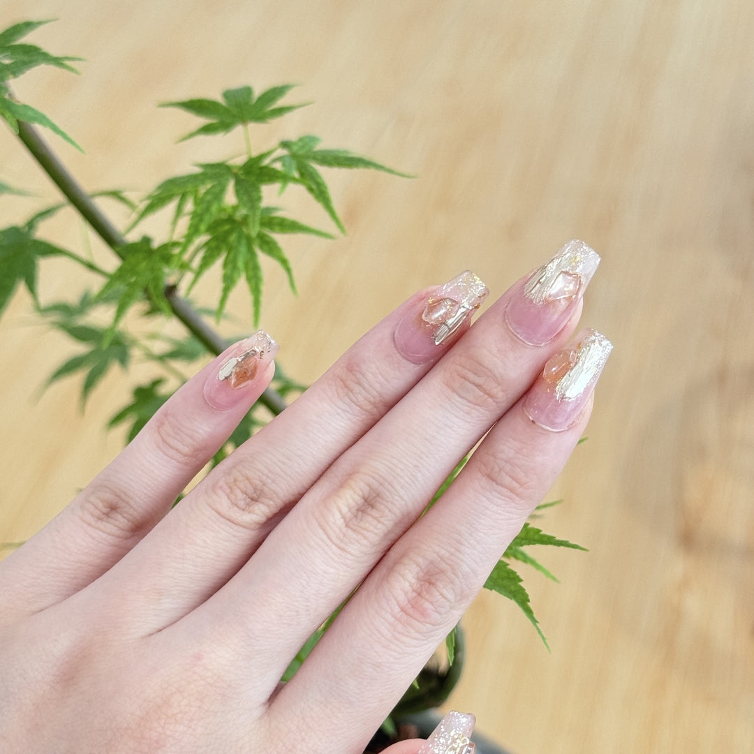 Elegant Decorative Press-On Nails