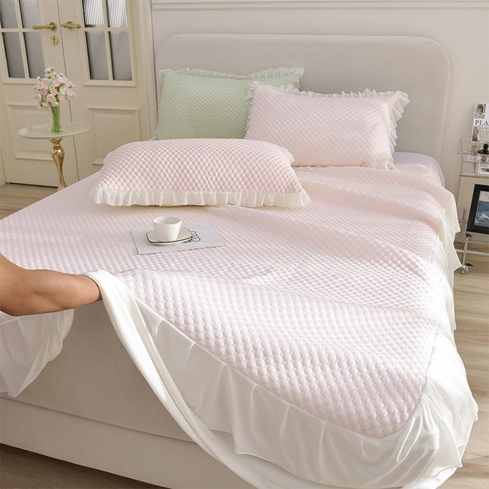 Ladies elegant bedspread set with decorative ruffled hem Stornfield