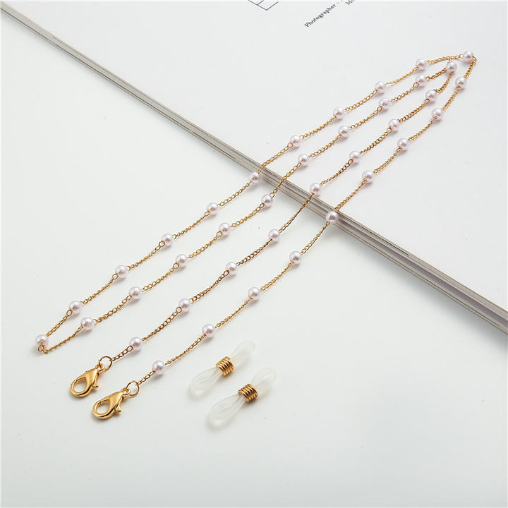 Elegant necklace with pearl accents Stornfield