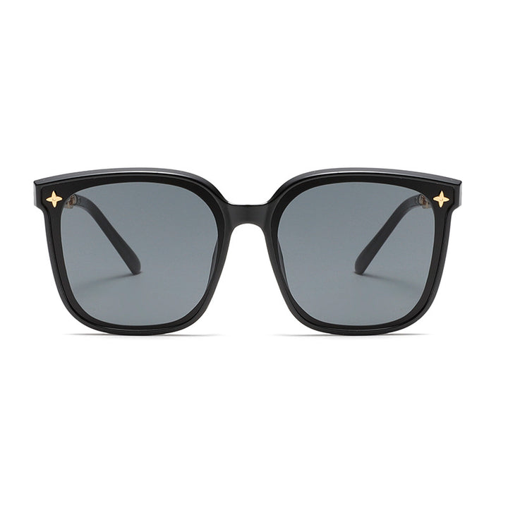 Women's Fashion Sunglasses with High-Quality Chain Detail Stornfield