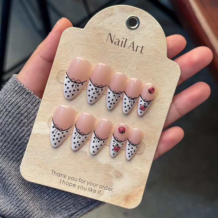 Elegant Artistic Press-On Nail Set Stornfield