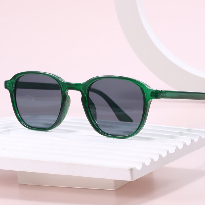 Ladies stylish sunglasses with round frame and UV protection Stornfield