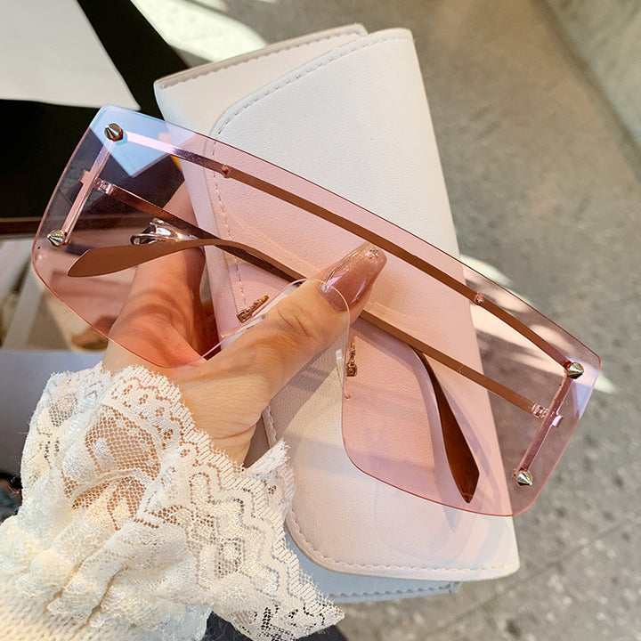 Women oversized sunglasses with modern frame and UV protection Stornfield