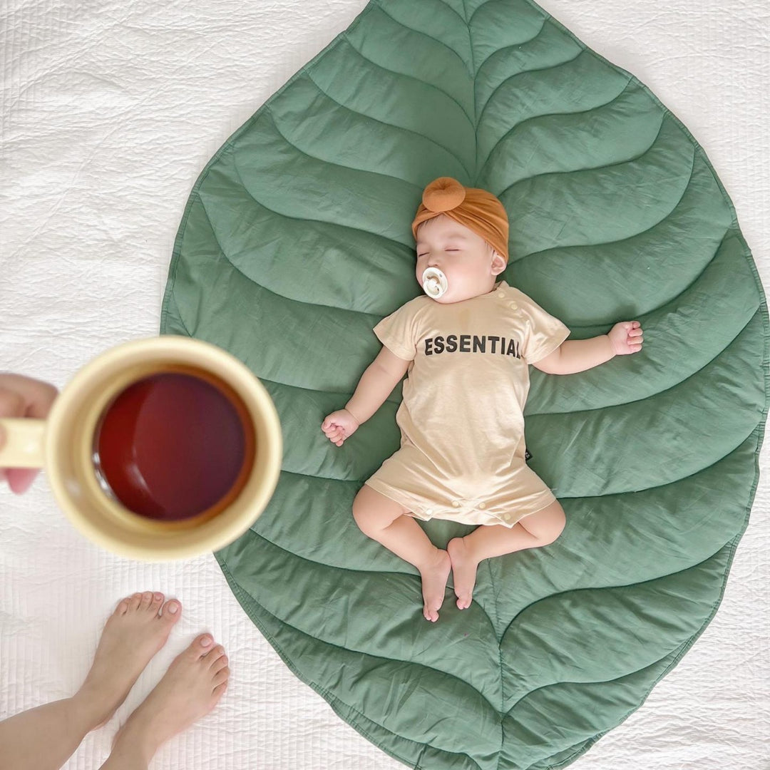 Leaf-Shaped Quilted Baby Play Mat and Nap Blanket