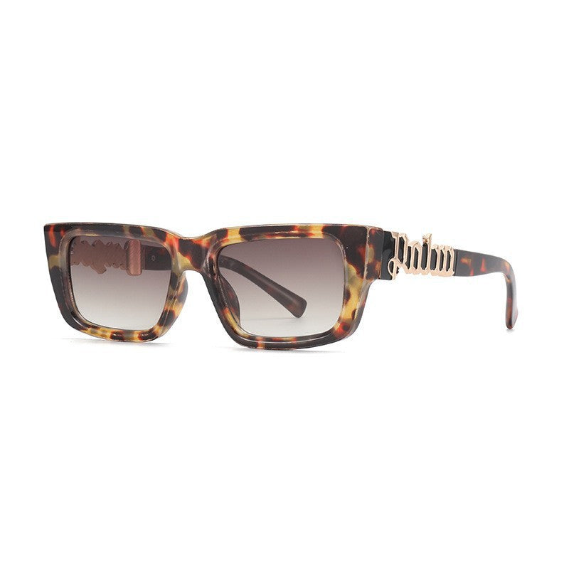Ladies fashionable sunglasses with striking design Stornfield