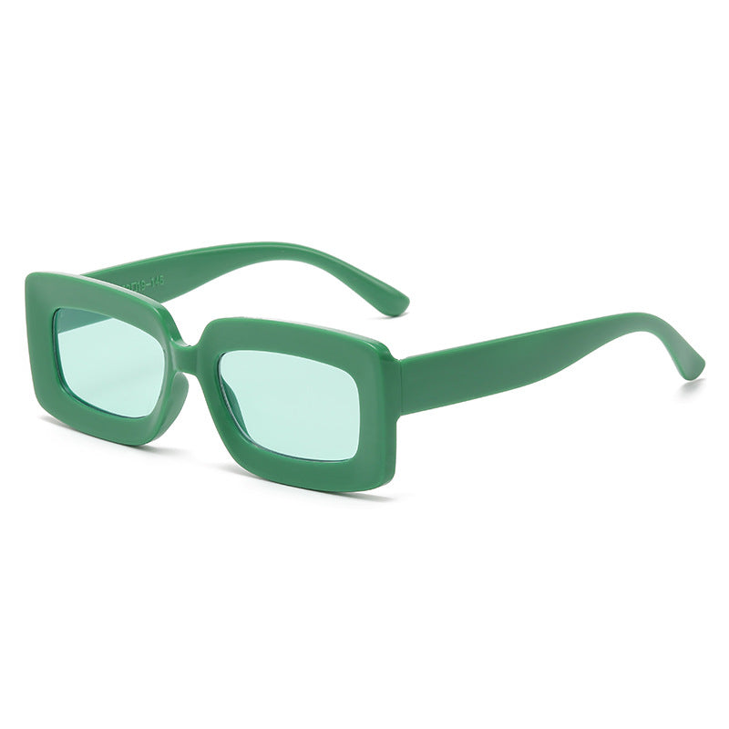 Women trendy square sunglasses with elegant plastic frame Stornfield