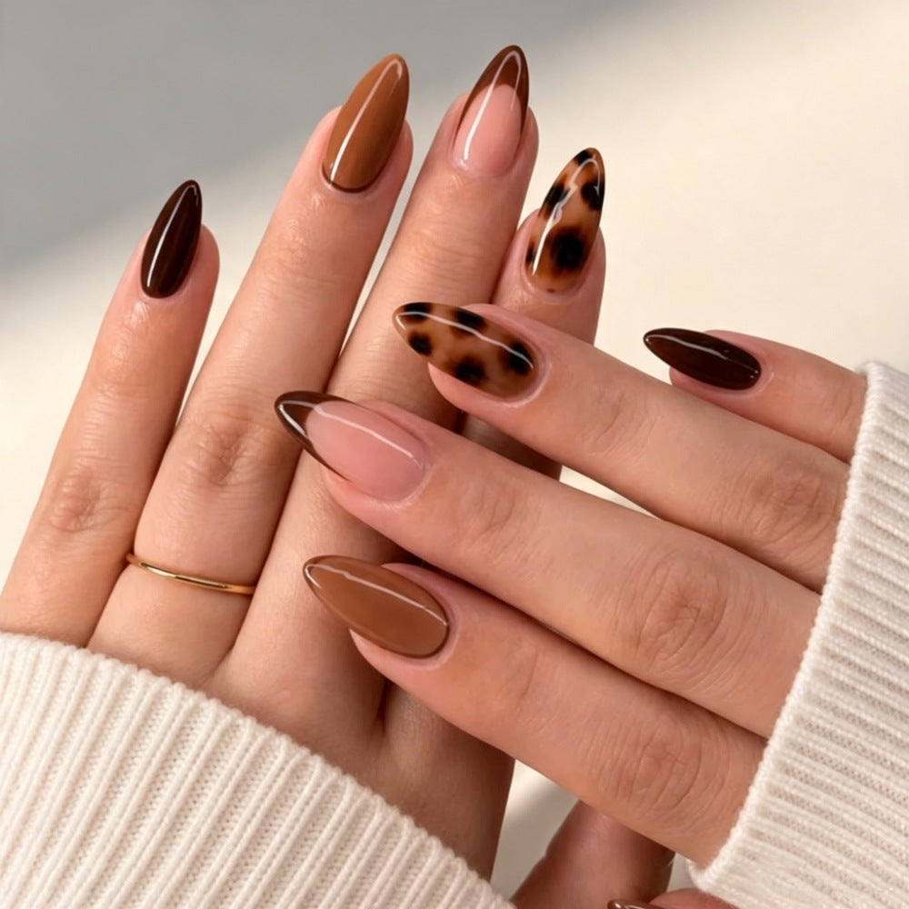 Elegant Artificial Nails with Unique Gradient and High Gloss Finish Stornfield