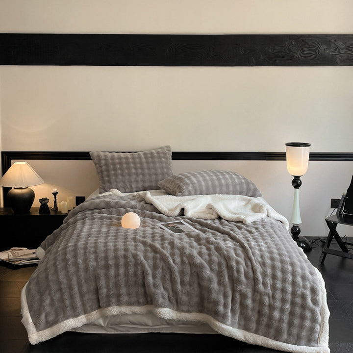 Luxurious Plush Comforter Set