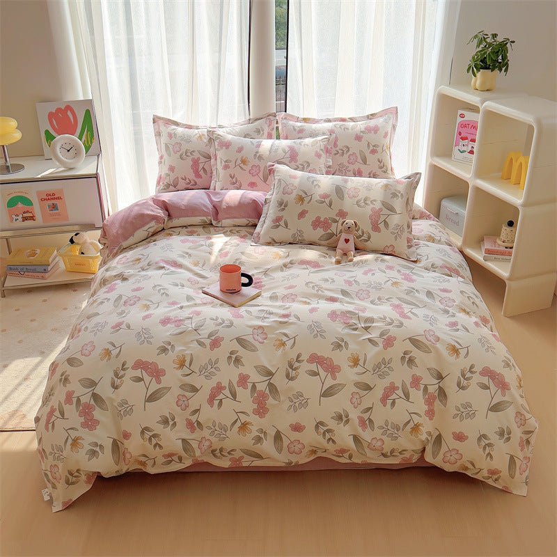 Playful Bear Checkered Comforter Set