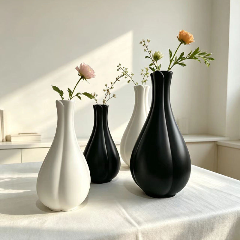 Elegant Minimalistic Tulip-Shaped Vase Stornfeild