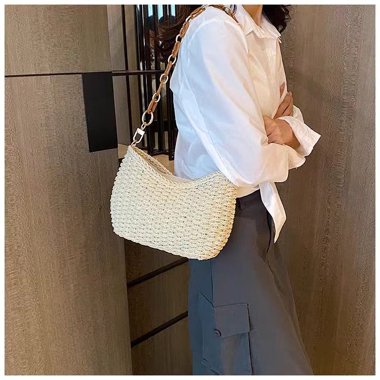 Handbag with chain carry handle Stornfield