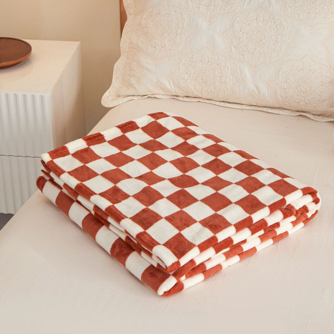 Cozy Checkered Fleece Blanket