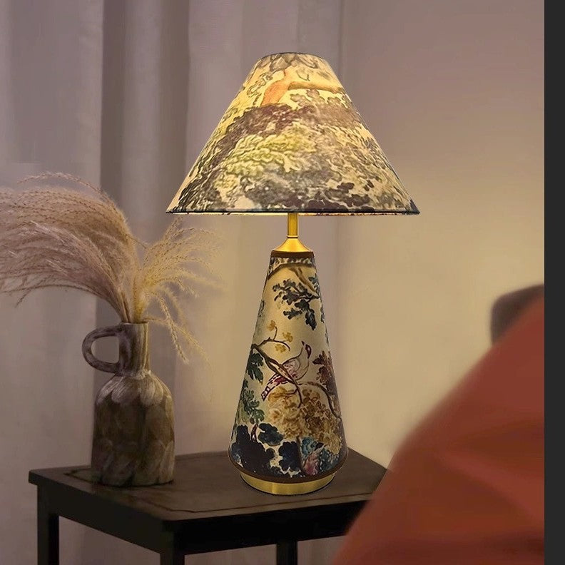 Artistic Floral Pattern Table Lamp