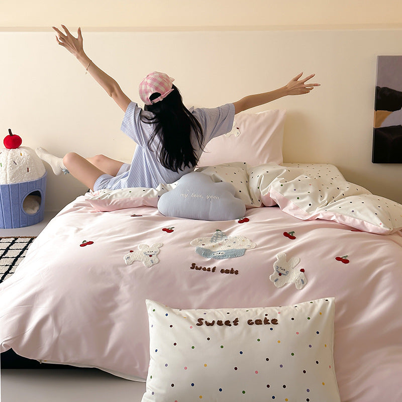 Embroidered Cotton Sateen Duvet Cover Set with Appliqué Bunnies and Polka Dot Pillowcases