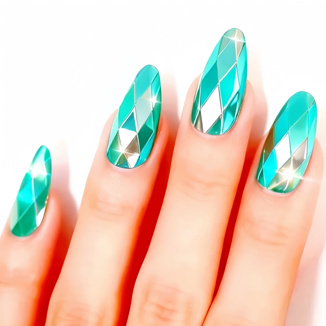 Artifical nails with Faceted Design Stornfield