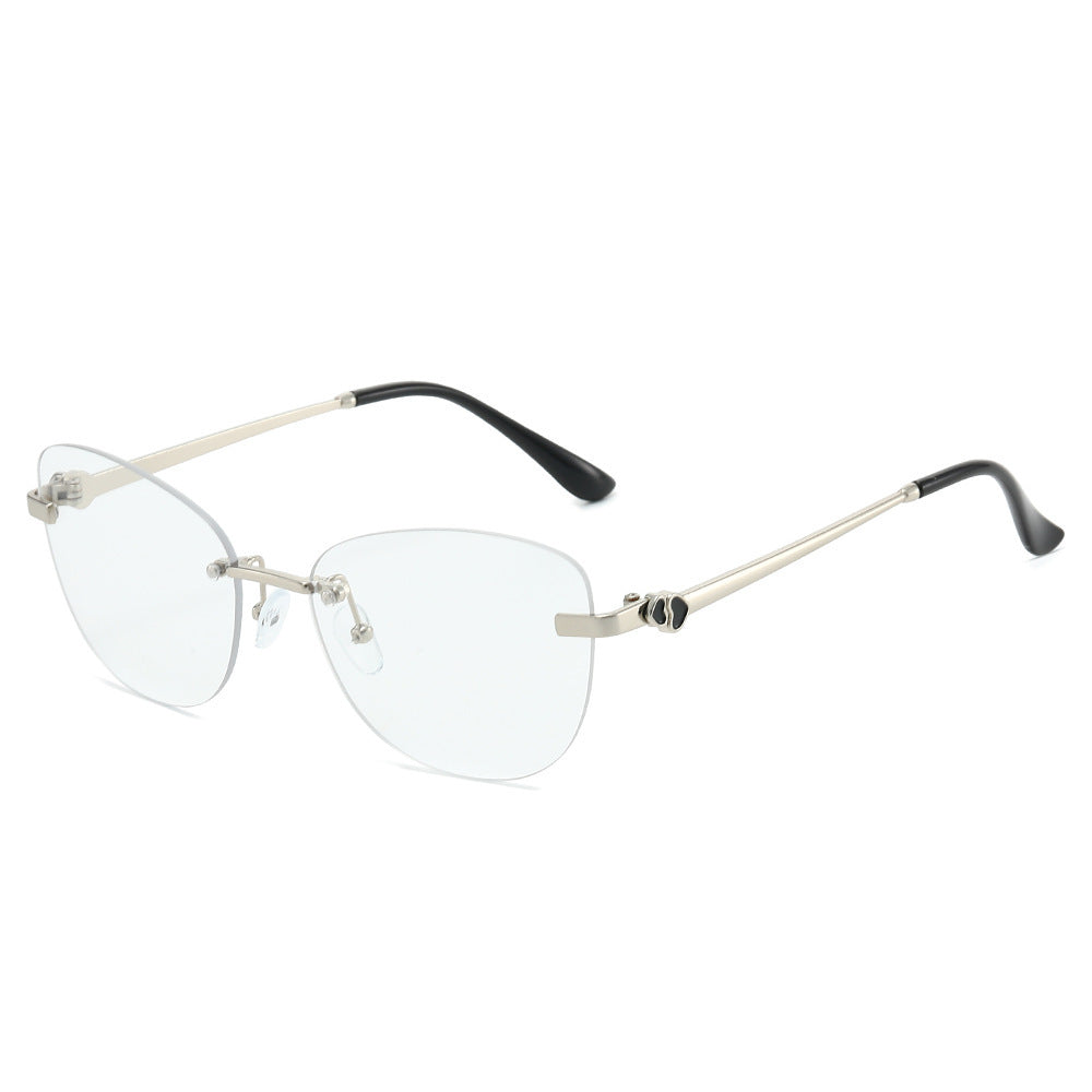 Elegant Cat-Eye Sunglasses Stornfield