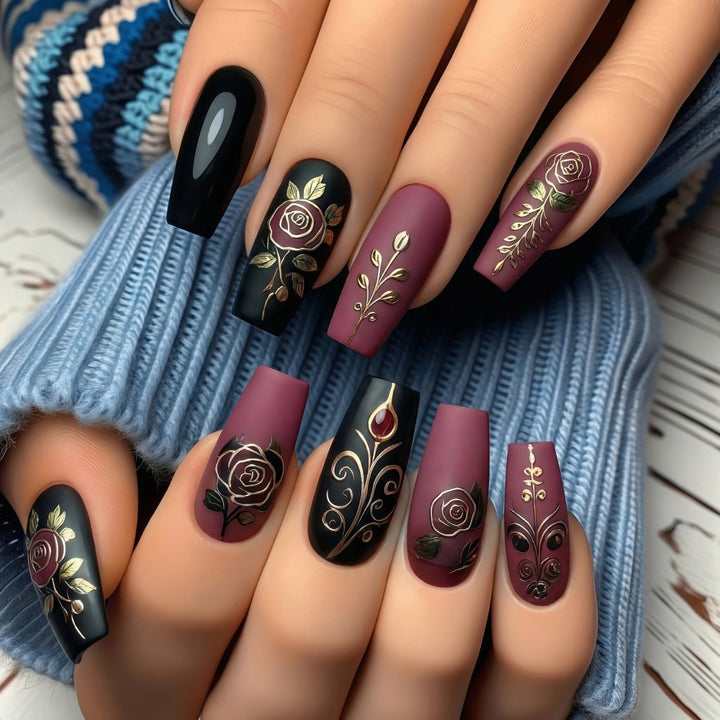 Artificial Nail Set with Floral and Elegant Decorations Stornfield