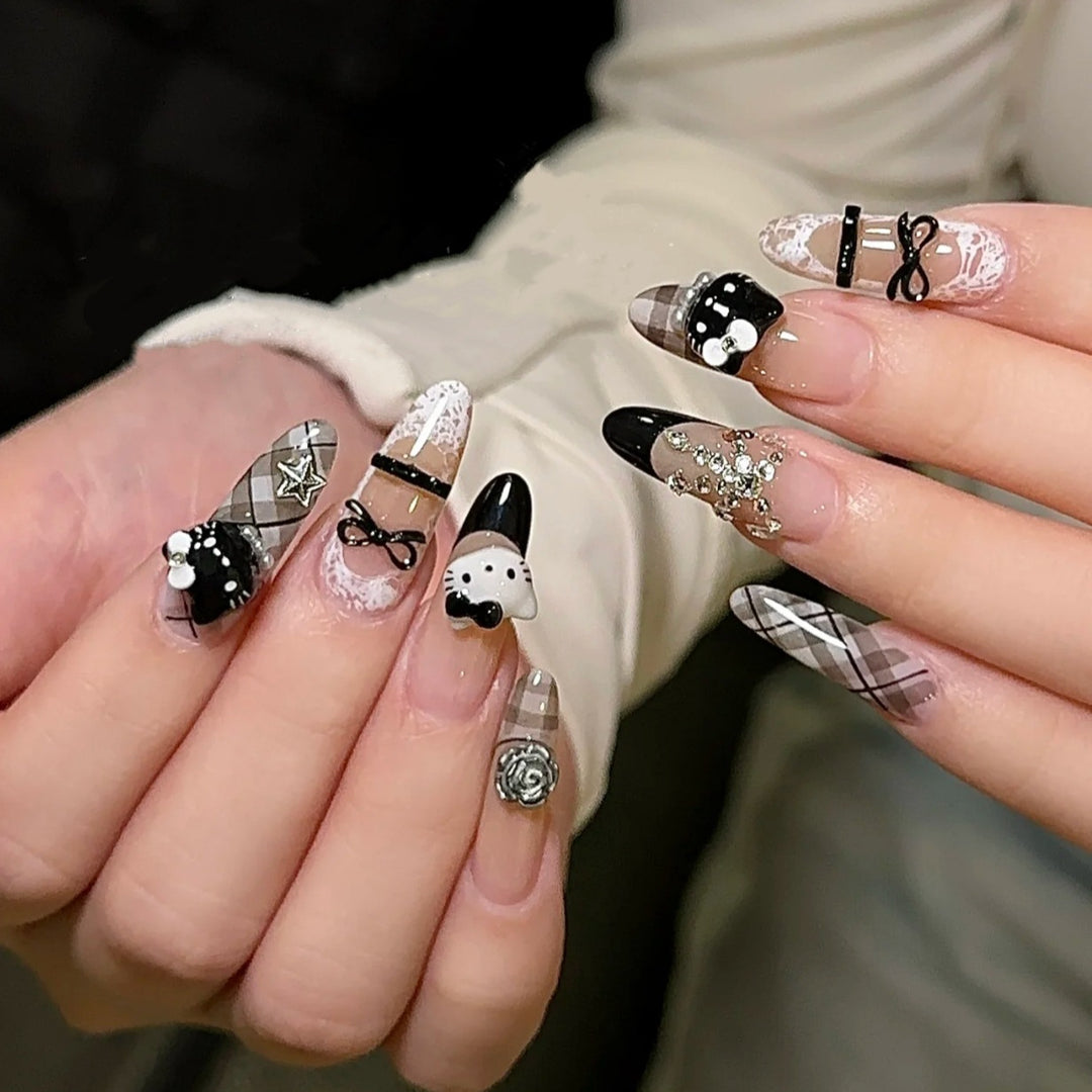 Themed Press-On Nail Art Set Stornfield