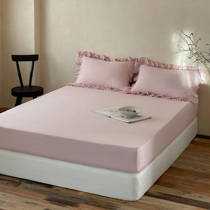 Deep-Pocket Elasticized Ruffled Fitted Sheet with Gathered Skirt