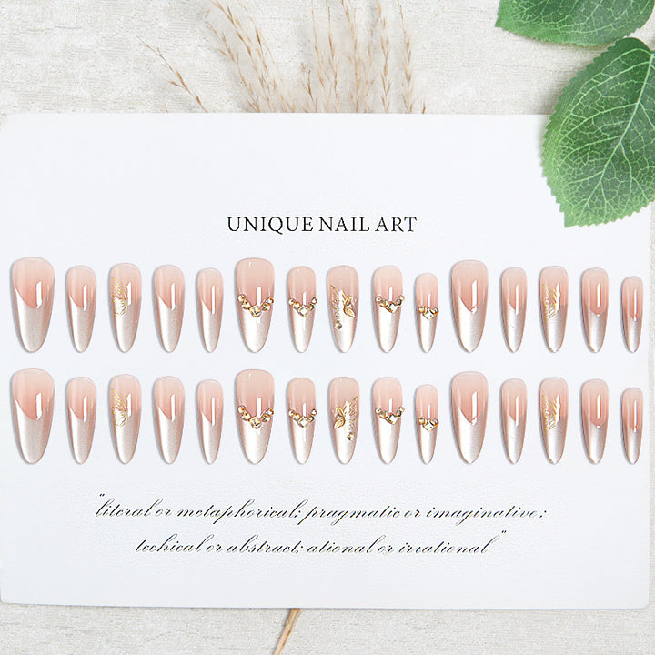Glamorous art nails with elegant golden details Stornfield