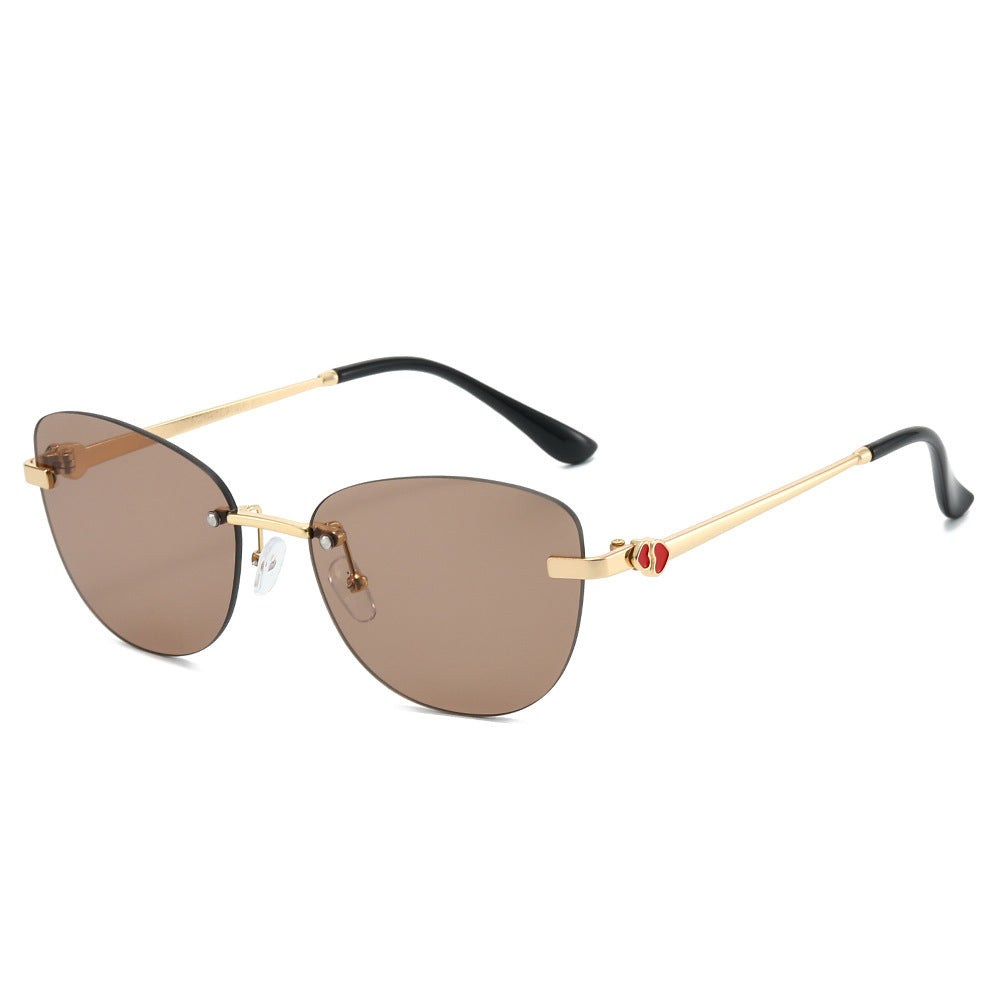 Elegant Cat-Eye Sunglasses Stornfield