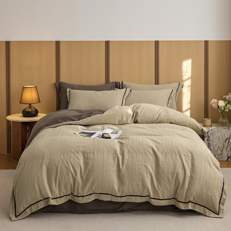 Noble cotton bedding set with structured quilting and reversible function