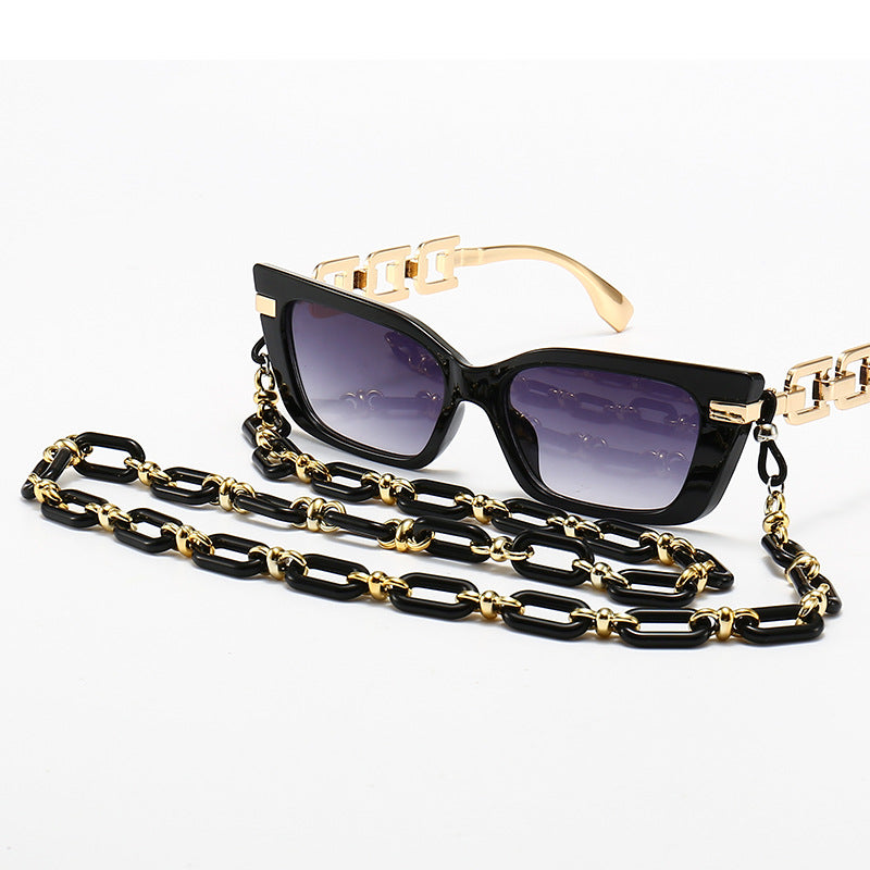 Fashion Cat-Eye Sunglasses with Elegant Chain Stornfield