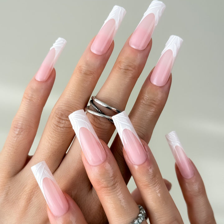 Artificial nails with elegant 3D design Stornfield