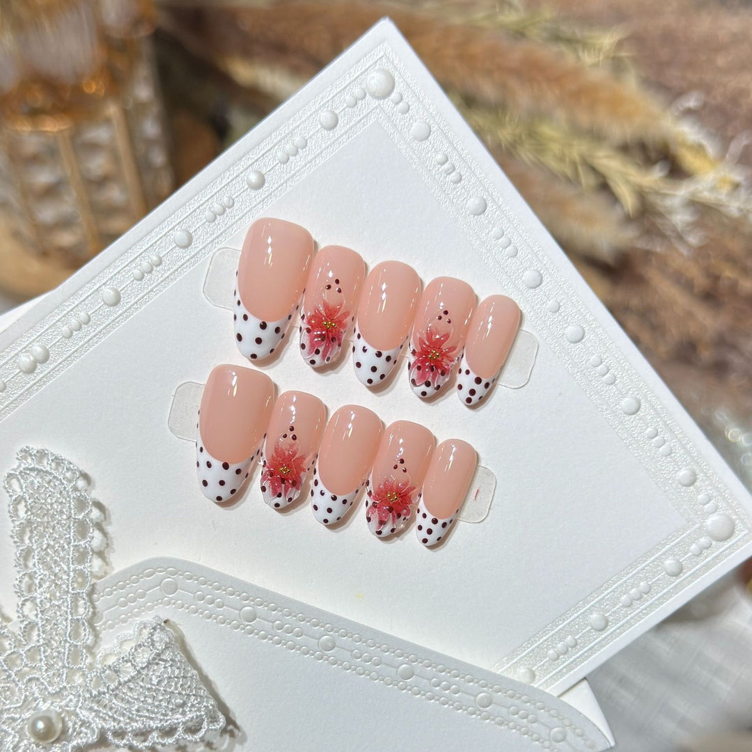 Elegant Floral Press-On Nails Stornfield