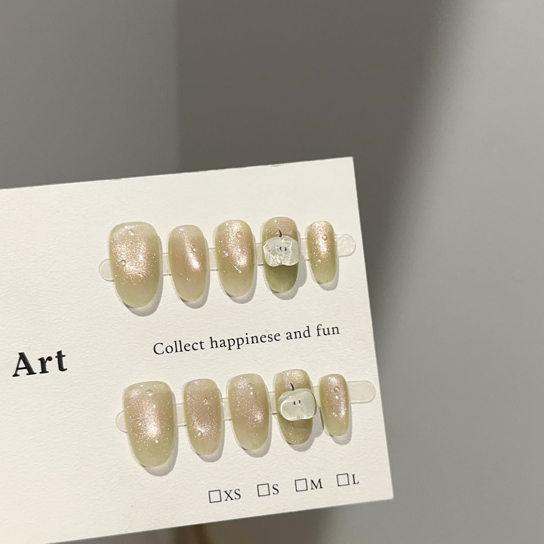 Elegant Glittery Press-On Nail Art Set