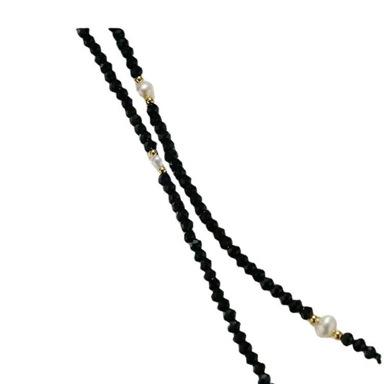 Elegant Beaded Eyewear Chain Stornfield