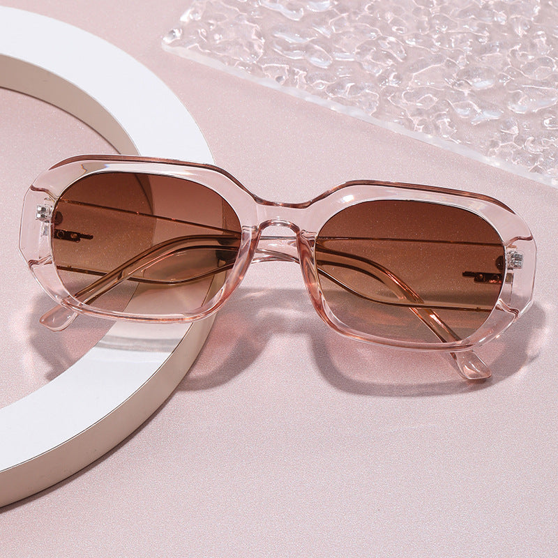 Women’s fashionable geometric sunglasses with robust design Stornfield