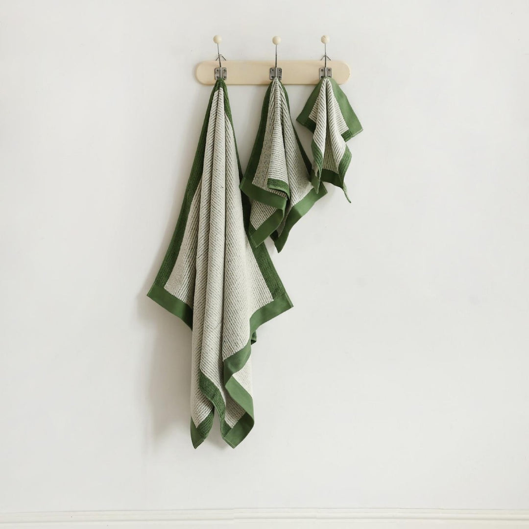 Three-piece terry towel set bath towel hand towel guest towel with leaf jacquard