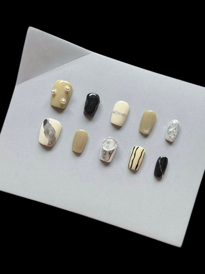 Abstract Art Press-On Nail Set