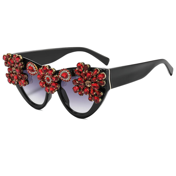 Women extravagantly decorated Cat-Eye sunglasses Stornfield