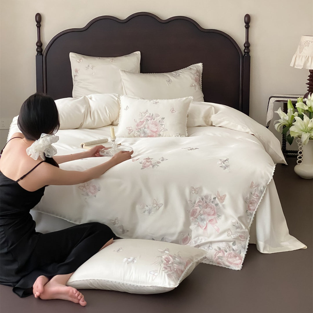 Vintage Rose Embroidered Satin Duvet Cover Ensemble with Scalloped Lace Trim